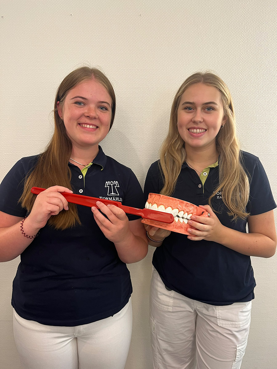 Zwei neue Auszubildende an Bord